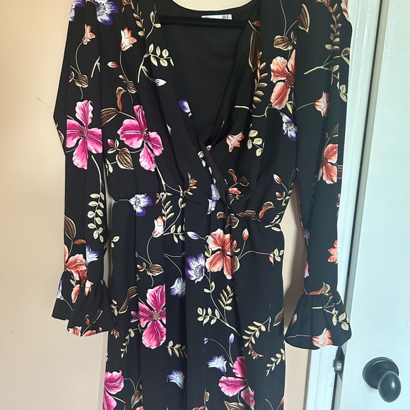 Dex Dress - Picture 4 of 4